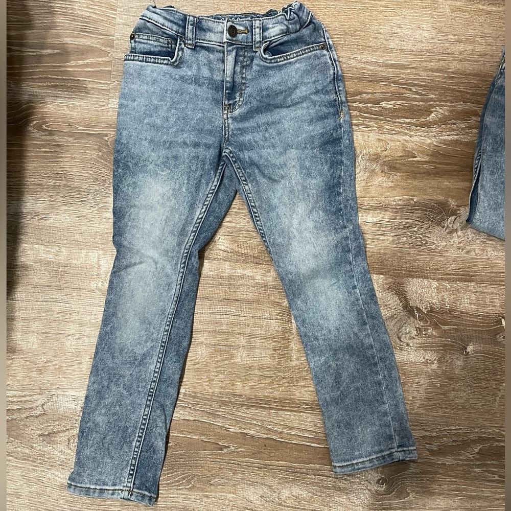Jeans - Picture 4 of 5